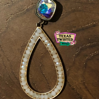 Simply Long Tear Drop Necklace